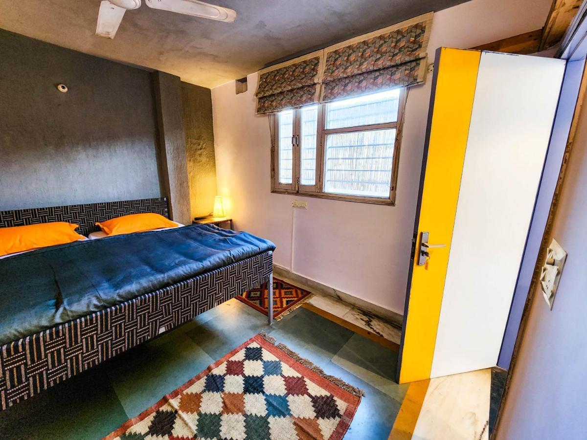 Hostel J House Near Bhikaji Nowe Delhi Zewnętrze zdjęcie