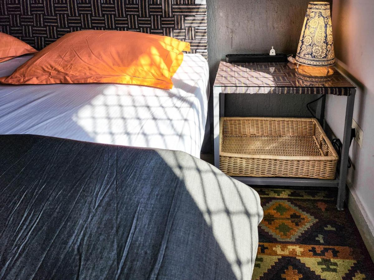 Hostel J House Near Bhikaji Nowe Delhi Zewnętrze zdjęcie