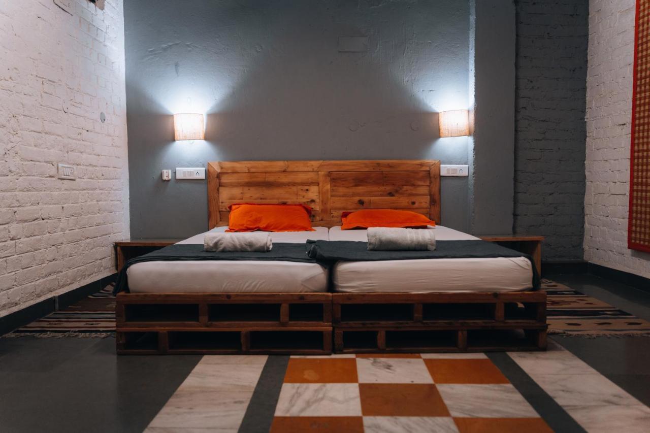 Hostel J House Near Bhikaji Nowe Delhi Zewnętrze zdjęcie