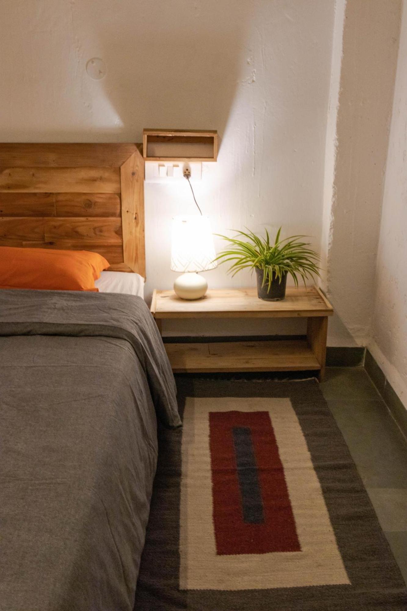Hostel J House Near Bhikaji Nowe Delhi Zewnętrze zdjęcie