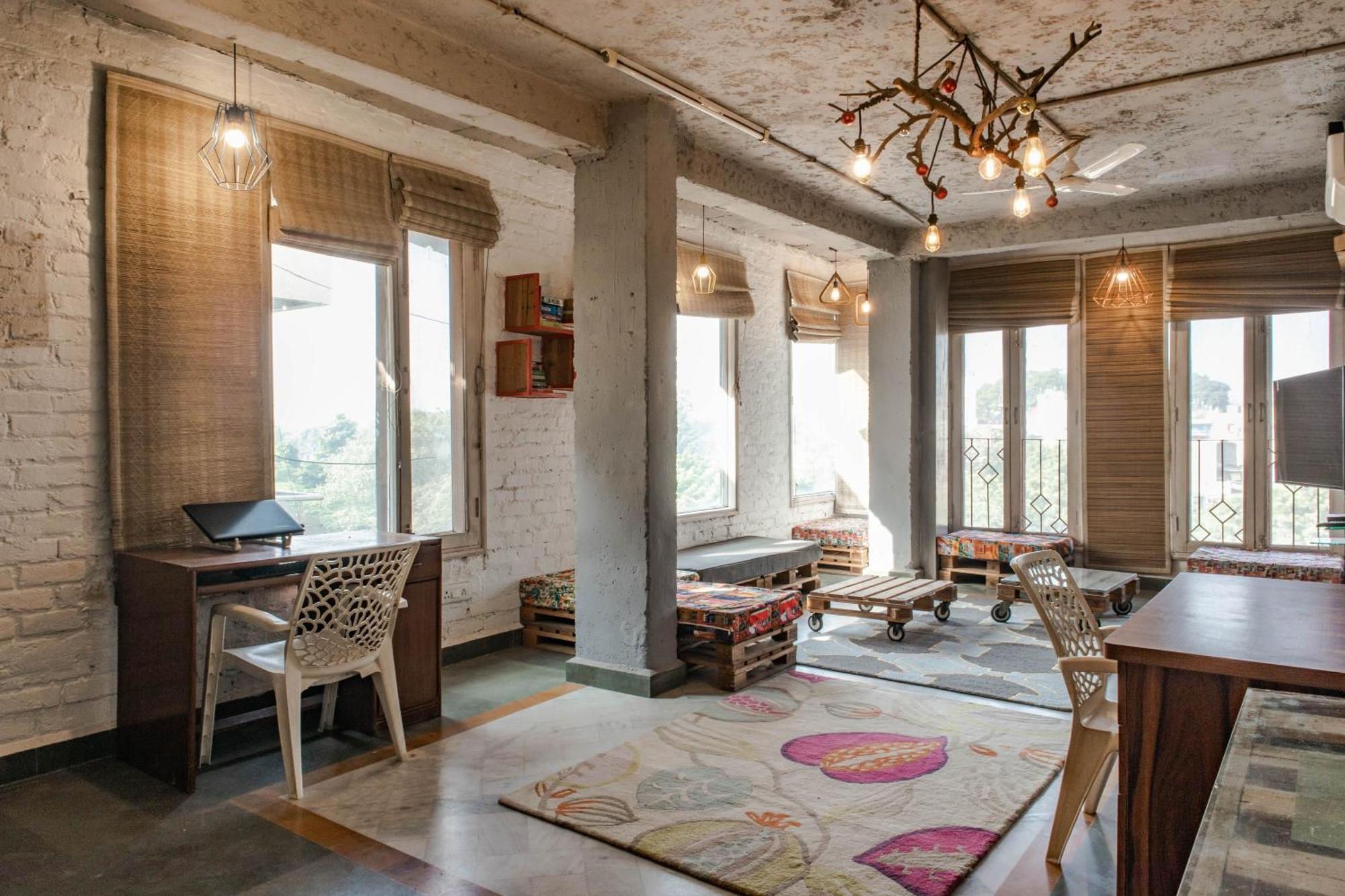 Hostel J House Near Bhikaji Nowe Delhi Zewnętrze zdjęcie